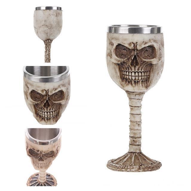 Skull & Crossbones Wine Glass.
